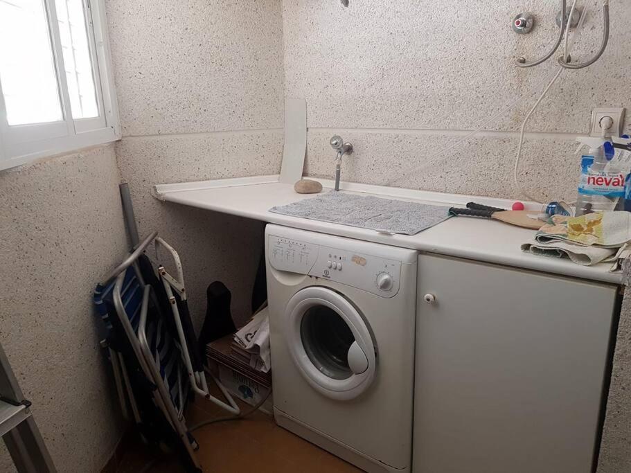 Apto Con Piscina. No Uses Coche Vacaciones. Apartment
