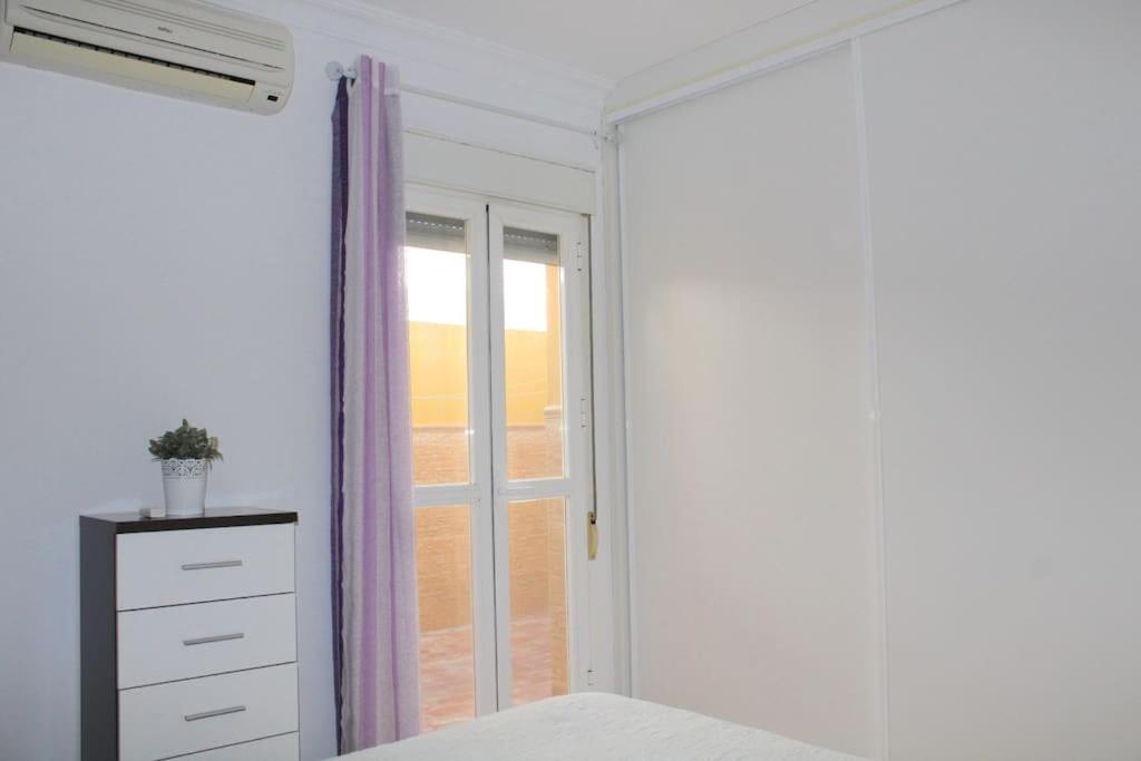 Apartment Centro De Ayamonte. Junto Al Rio Guadiana Y Nuevo Puerto Deportivo.
