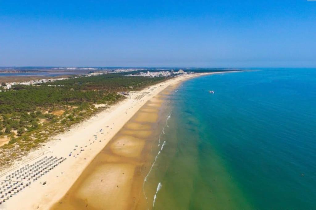 Centro De Ayamonte. Junto Al Rio Guadiana Y Nuevo Puerto Deportivo. *