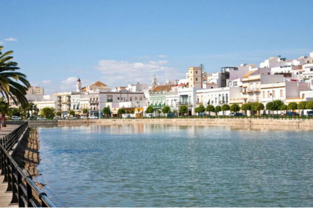 Centro De Ayamonte. Junto Al Rio Guadiana Y Nuevo Puerto Deportivo. Apartment *