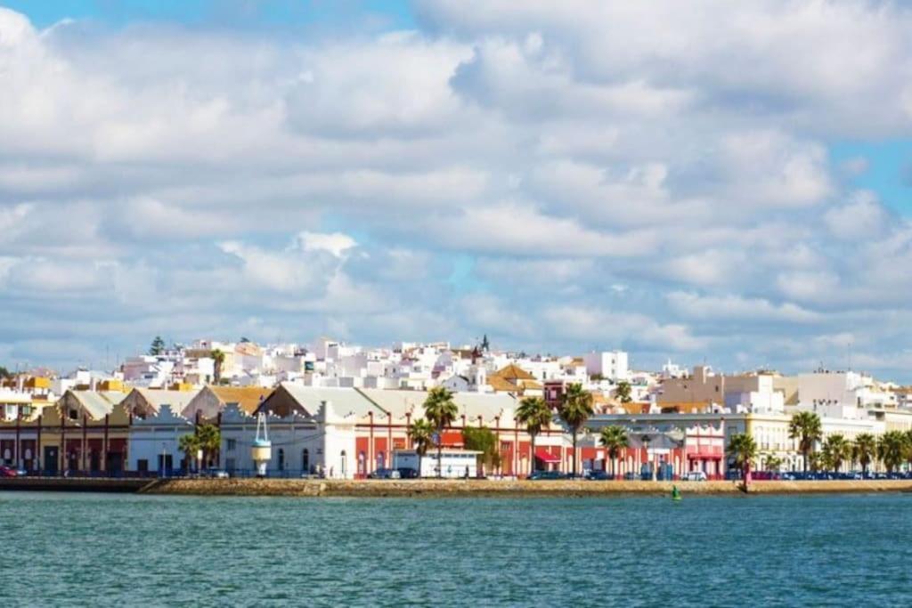Centro De Ayamonte. Junto Al Rio Guadiana Y Nuevo Puerto Deportivo. Apartment Ayamonte