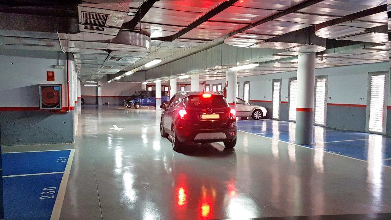 Familiar Con Terraza Privada, Parking Gratuito Y Wifi Apartamento