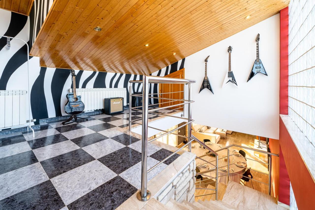 Luxury Rock Tirri Villa