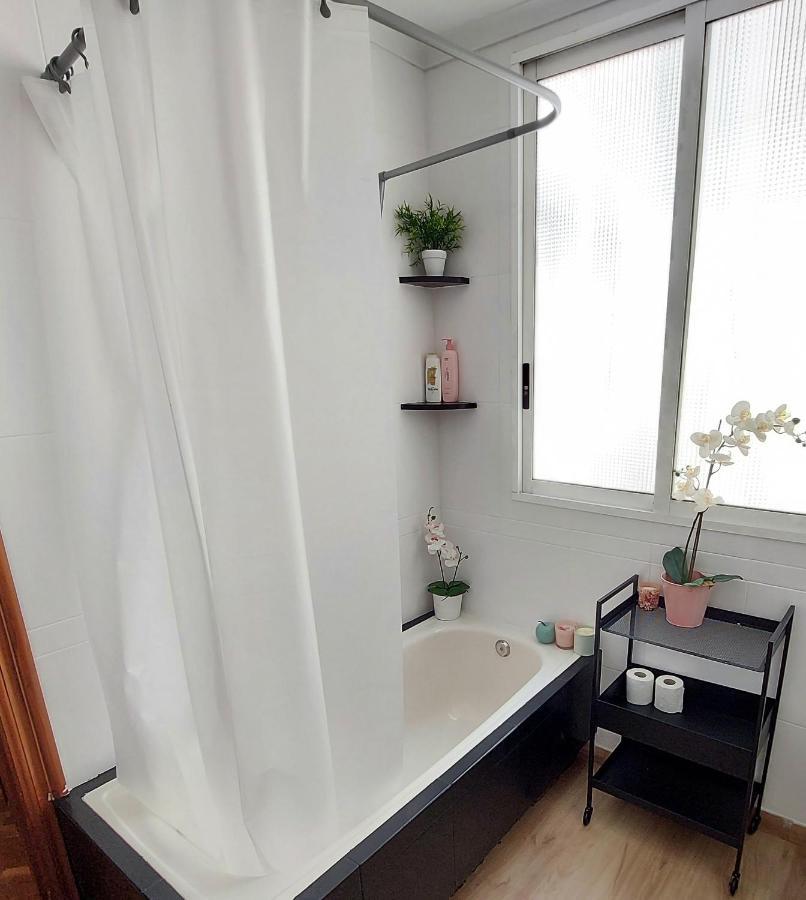 Apartamento Centrico Y Luminoso Cerca De La Playa. Apartamento