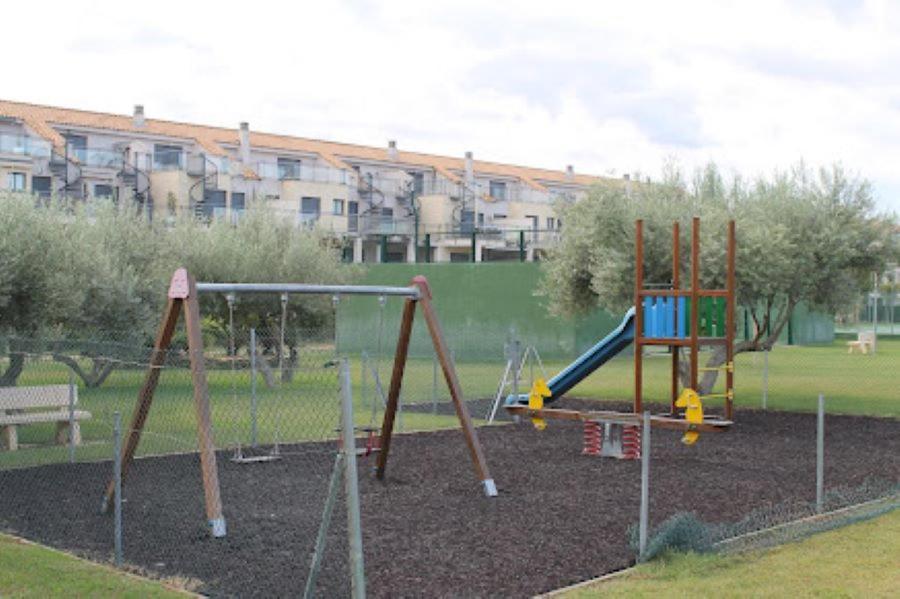 Confort, Rez-de Chaussée,3 Chambres, 2 Salles De Bain Apartamento *
