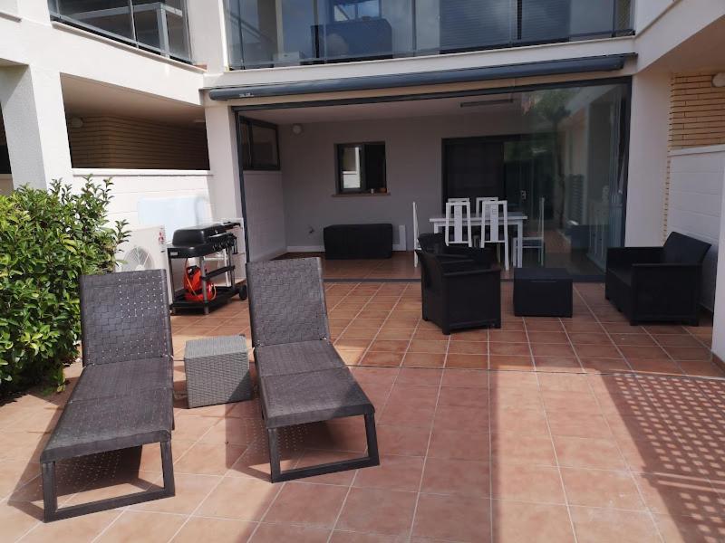 Confort, Rez-de Chaussée,3 Chambres, 2 Salles De Bain Apartamento *