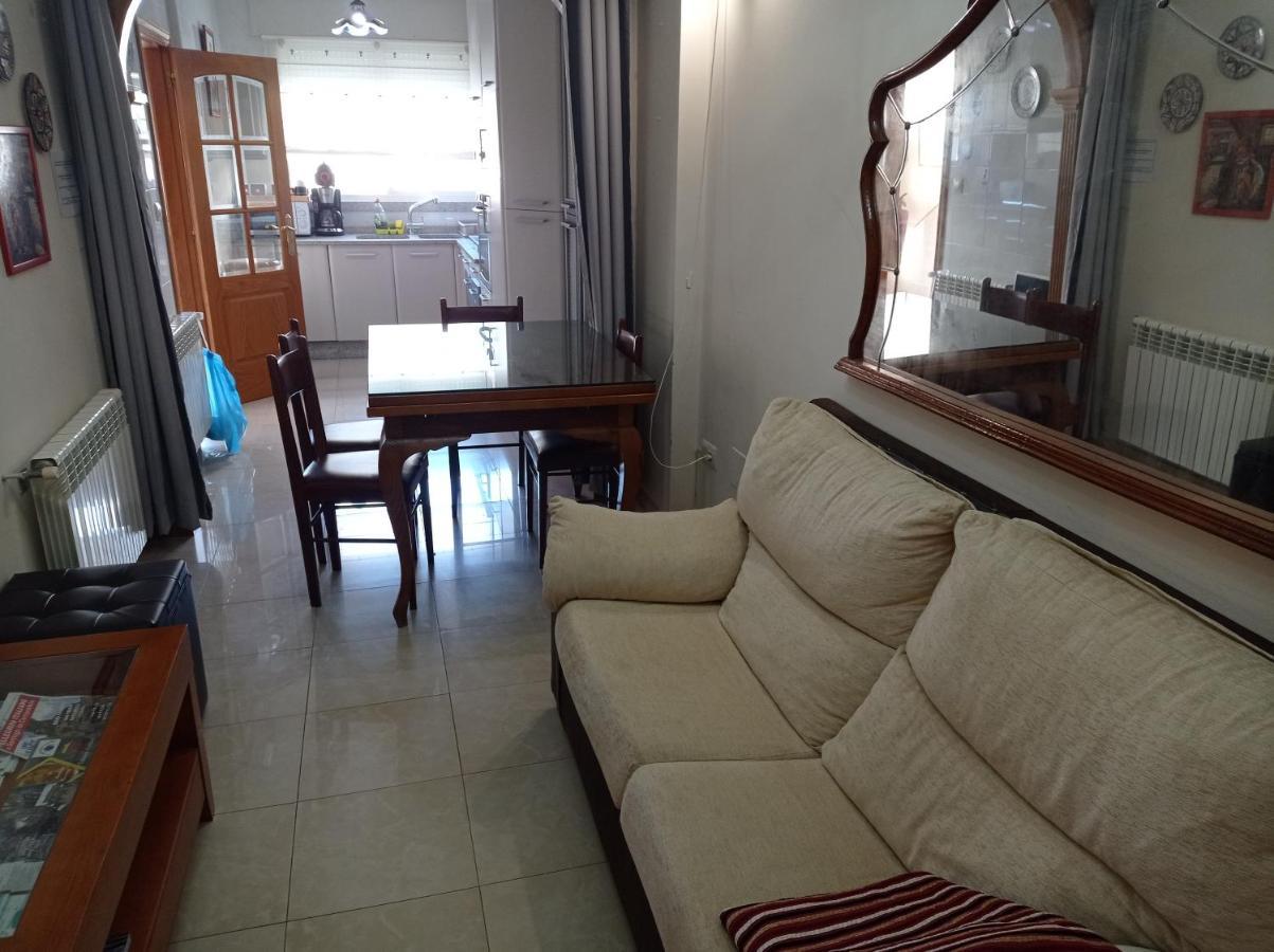 Albergue De Peregrinos Ultreia Et Suseia Hostel Sigueiro
