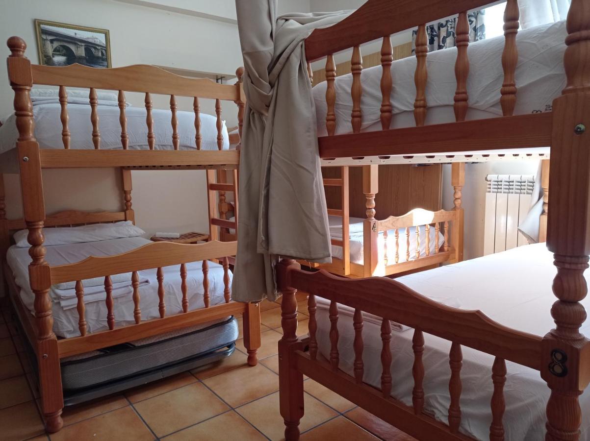 Hostel Albergue De Peregrinos Ultreia Et Suseia *