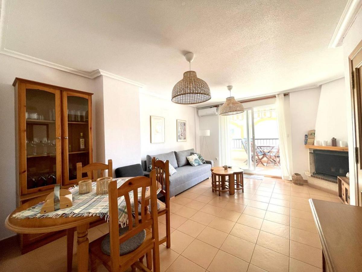 Сasa de vacaciones Family House With Pool