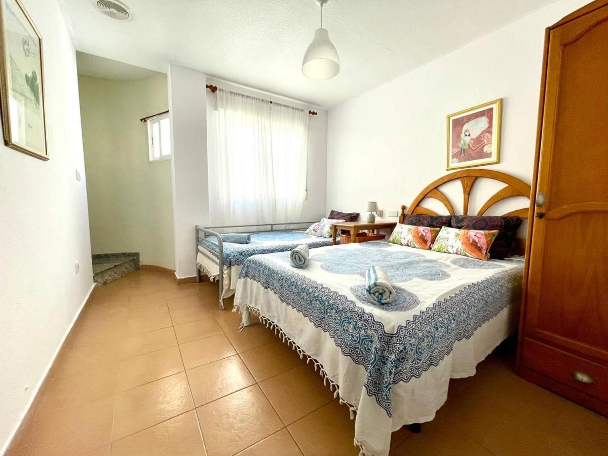 Сasa de vacaciones Family House With Pool