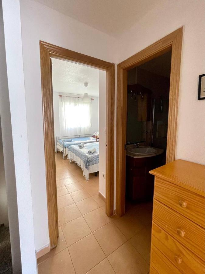 Сasa de vacaciones Family House With Pool