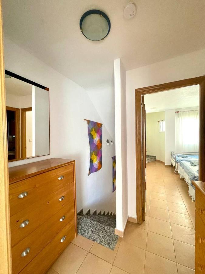 Сasa de vacaciones Family House With Pool