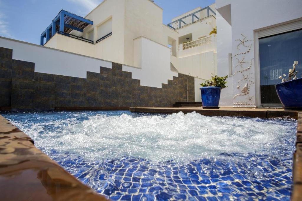 Puertas Villa *
