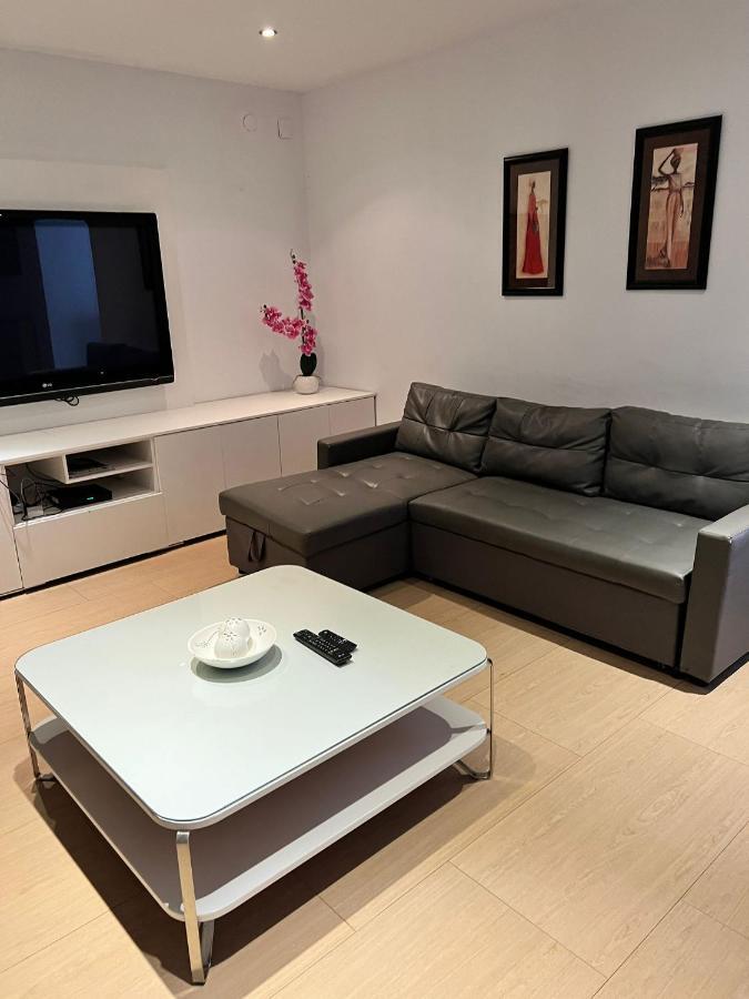 Luxurious Villa. Private Pool, Padel Court. Subway Villa Montequinto
