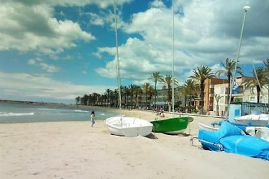 2 Linea De Mar Con Entrada Independiente Cubelles