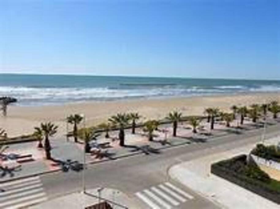 Apartamento 2 Linea De Mar Con Entrada Independiente Cubelles
