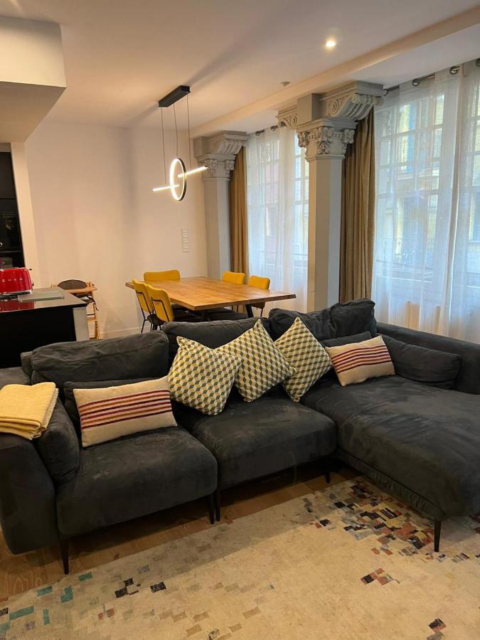 Apartment Palacete Frente Al Casco Viejo De Bilbao