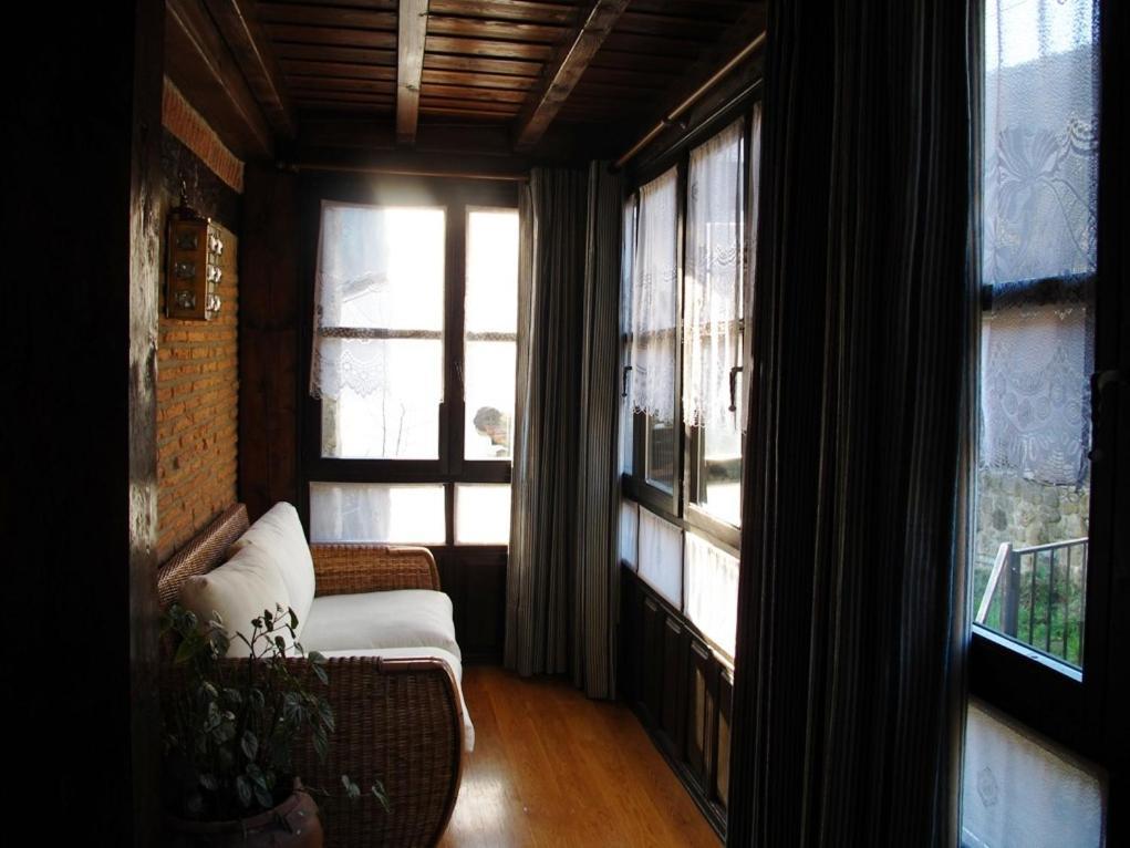 Turístico Valdebaró Hostal *