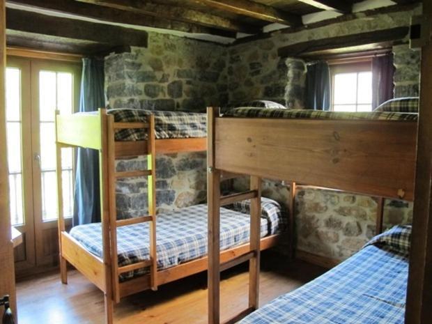 Turístico Valdebaró Hostal