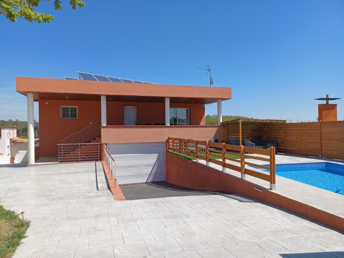 Piscina De Sal Barbacoa Wifi, Parking Gratis, 3 Min Pga Casa El Roble Сasa de vacaciones *