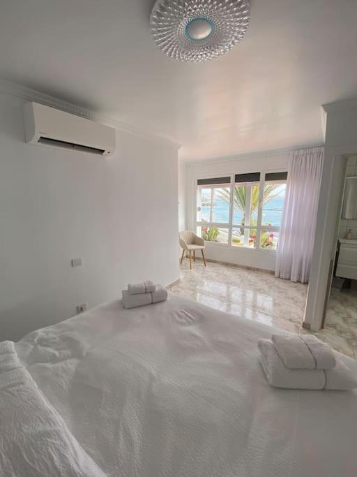 Tranquila, Playa Del Duque Holiday home *