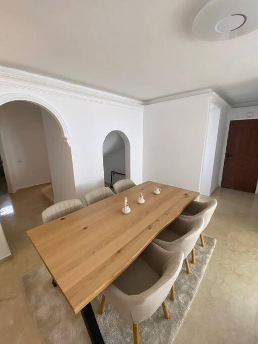 Tranquila, Playa Del Duque Holiday home *