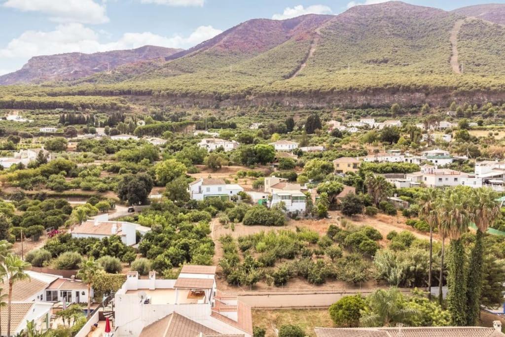 Beautiful Penthouse With Spectacular Views. Apartamento Alhaurín el Grande