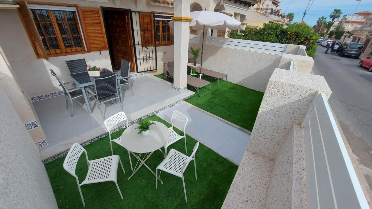 Casa Chloe, Urbanizacion Privada Torrevieja