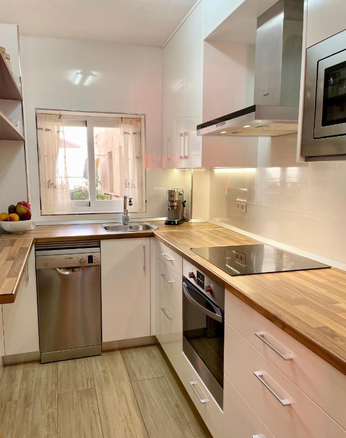2 En Primera Linea De Playa San Cristobal Apartamento Almuñécar