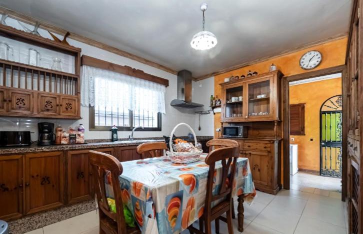 Preciosa Con Gran Piscina Y Fabulosas Vistas Villa *