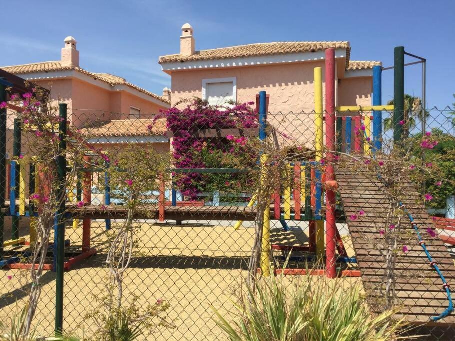 Holiday home House Sleeps 6, Large Pool Walk To