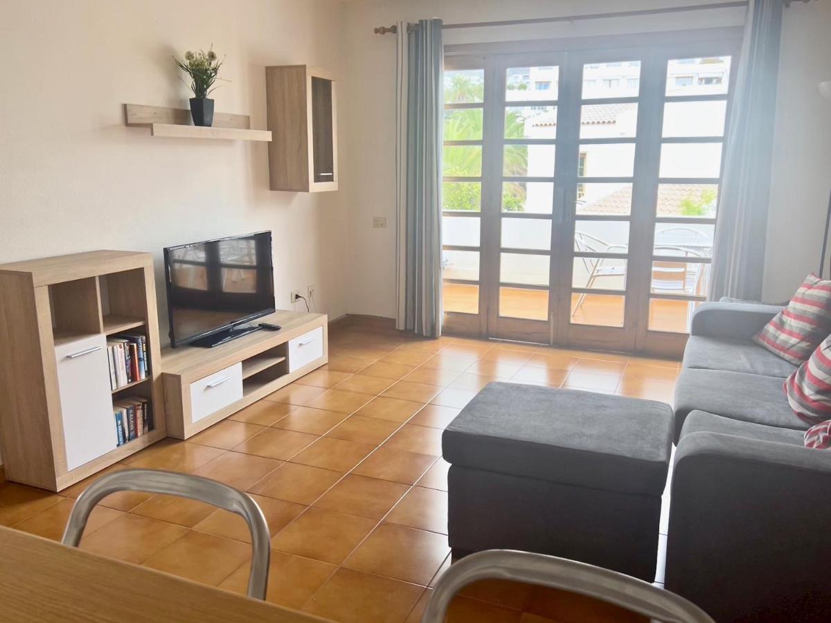 One Bedroom Apartment, Garden City, Heated Pool, Close To Playa Americas Playa de las Americas (Tenerife)