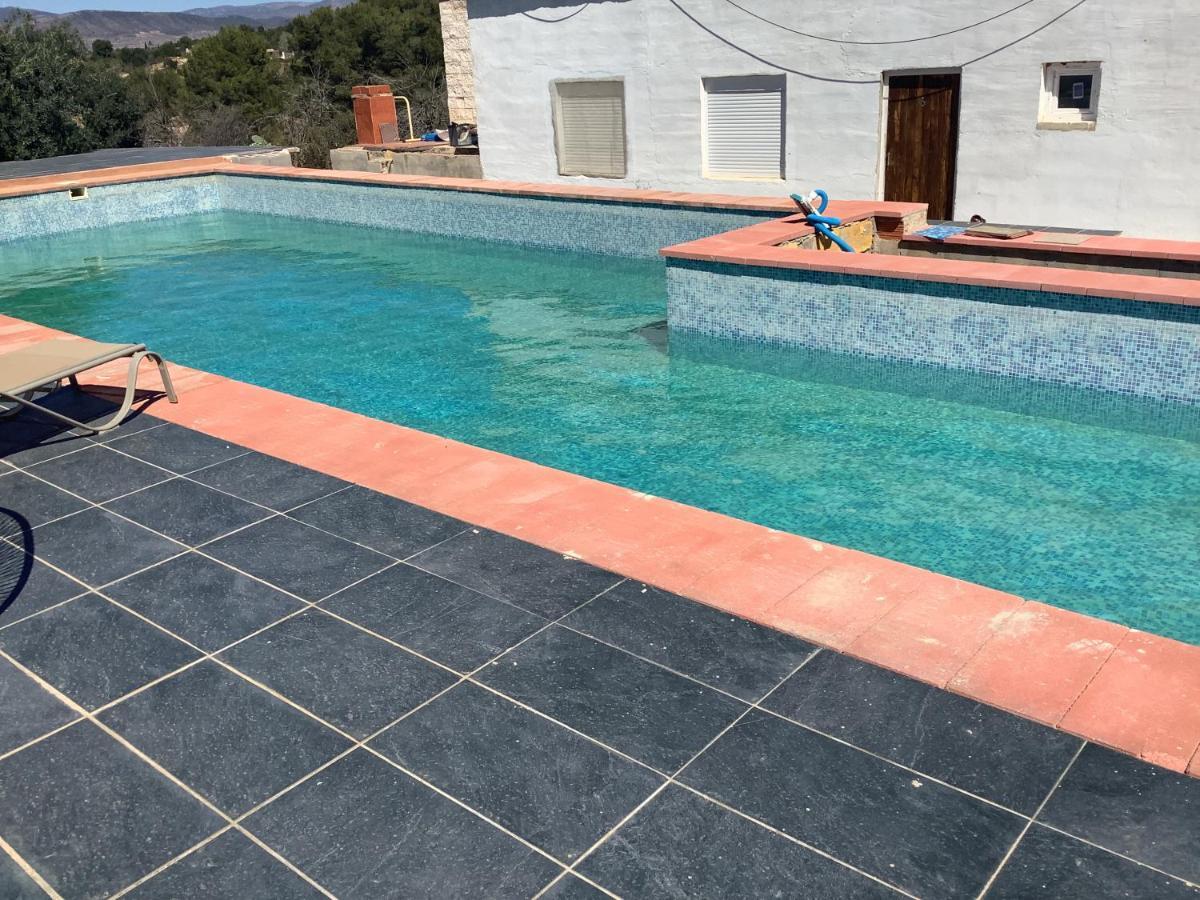 La Casita Escondida
