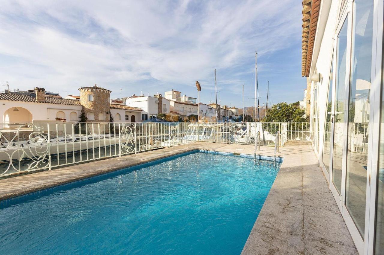 Rnet - Piscina Port Primer