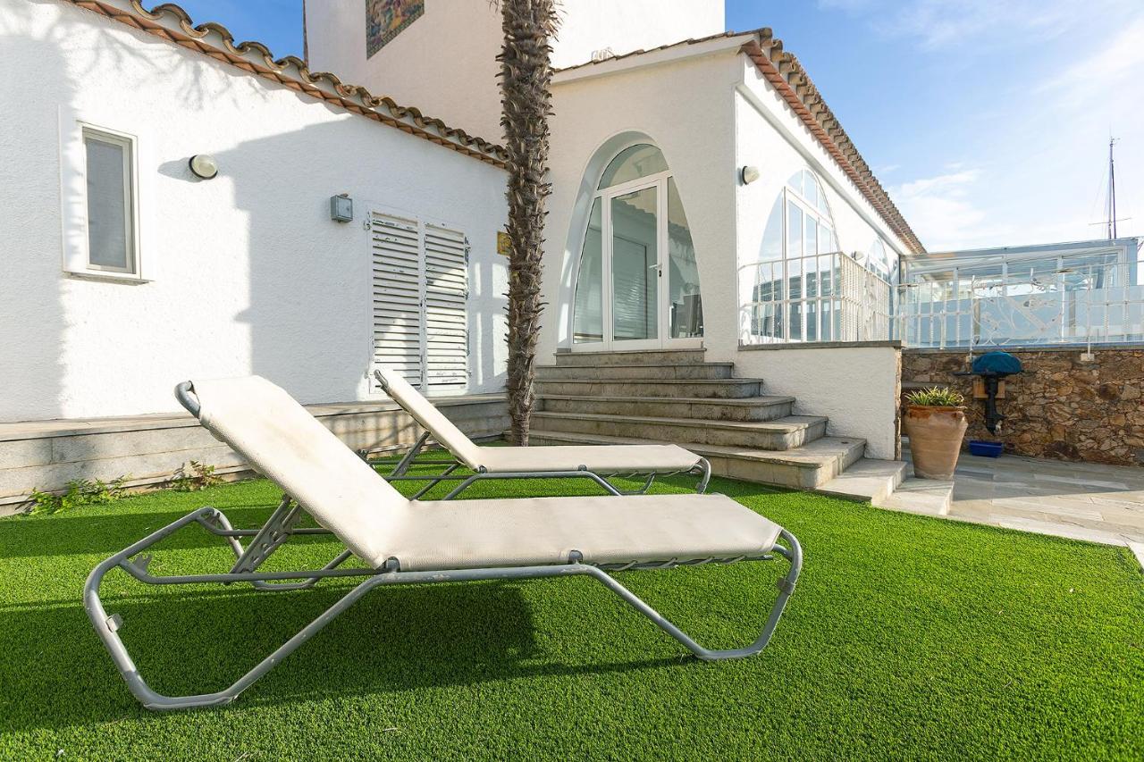Rnet - Piscina Port Primer Ampuriabrava
