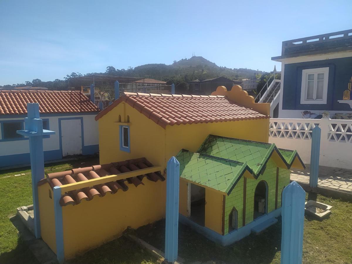 Casa Indiana En Con Piscina A Guarda