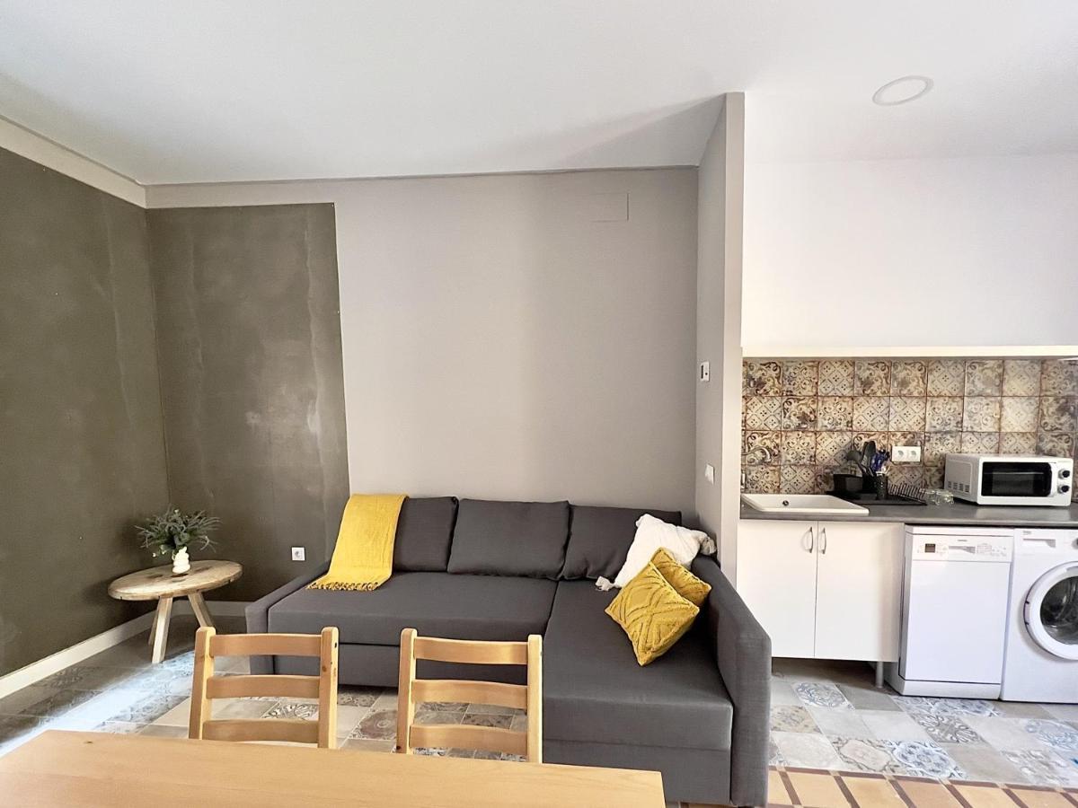 Juego De Canas Apartment *