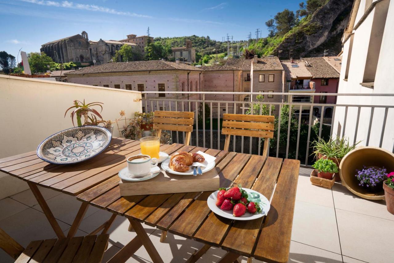 Terraza Ega * Estella
