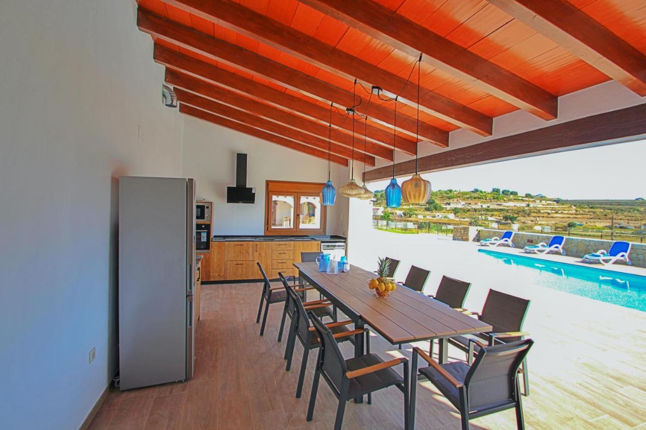 Rosalia - With Panoramic View And Private Pool In Teluda Villa *