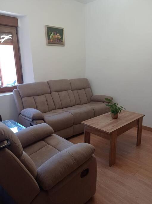 Agradable Casa Antigua Reformada Con Patio Holiday home