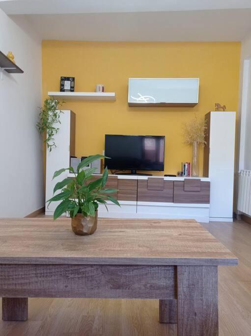 Agradable Casa Antigua Reformada Con Patio Holiday home *