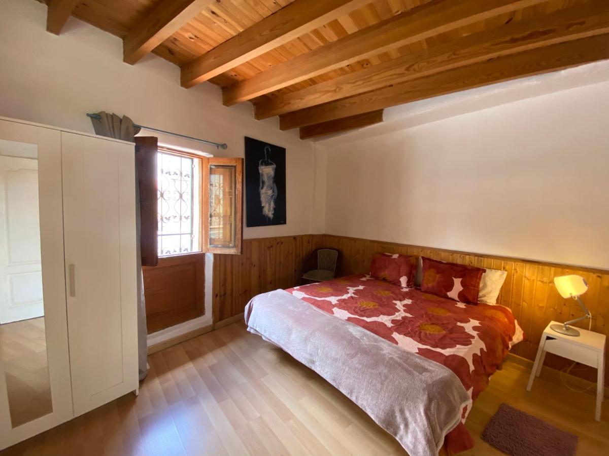 Casaruralarona Holiday home *