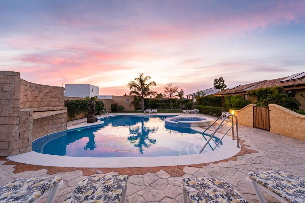 Holiday home Jibazahora Piscis