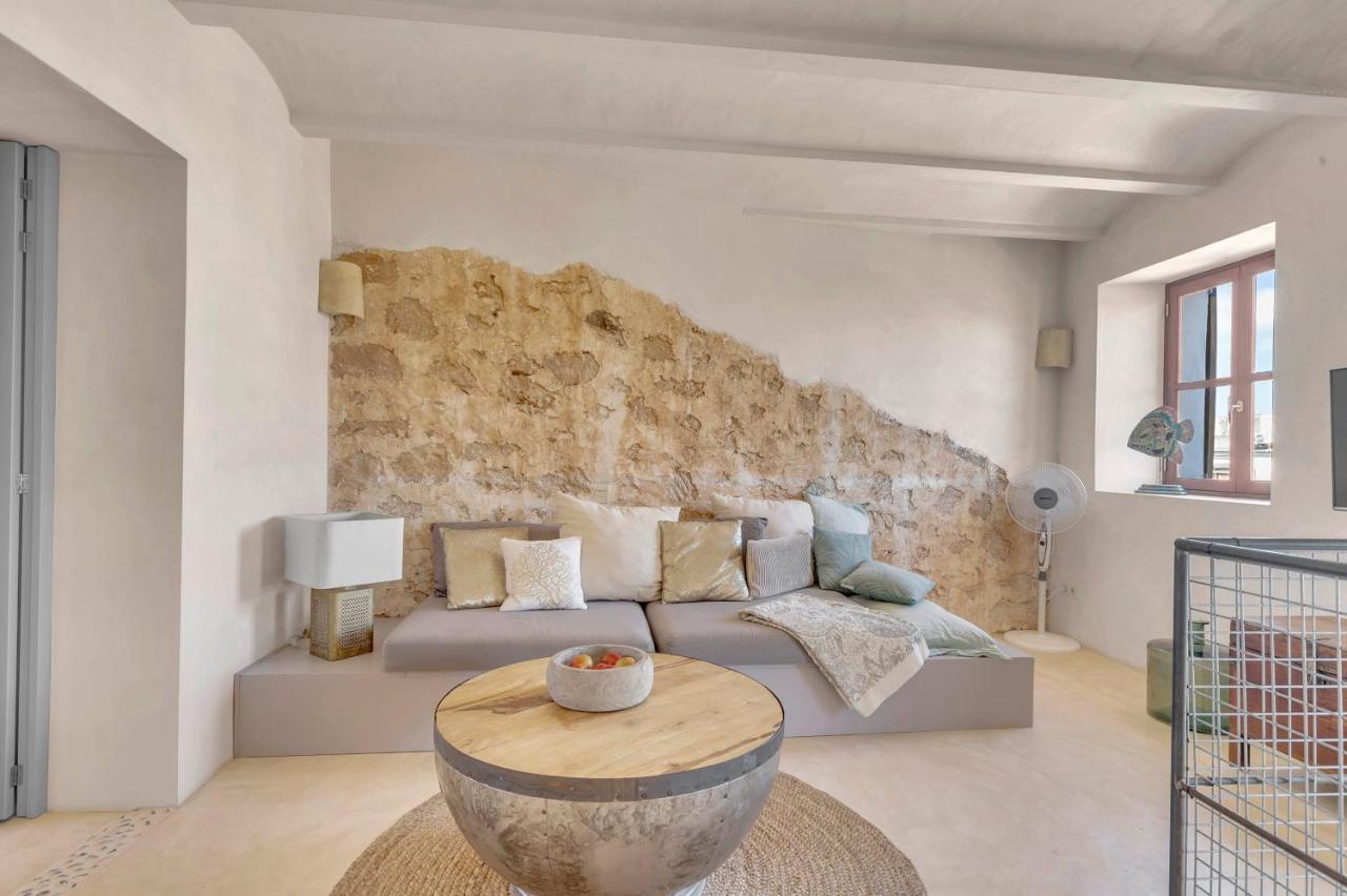 Charmantes Und Modernes Stadthaus Casa Corazon Santanyi