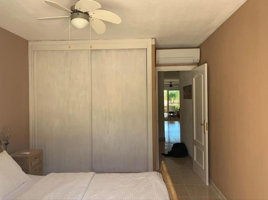 Idyllisches Ferienhaus Mit Gemeinschaftspool & Ruhiger Meerlage Apartamento