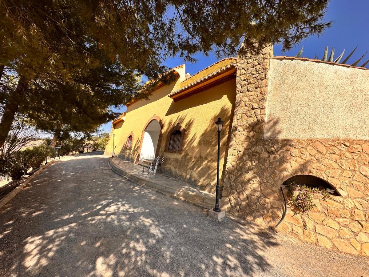 Cuevas La Granja Benalúa de Guadix