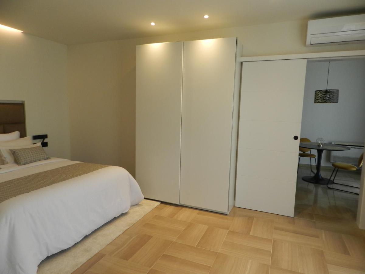 Manel Hotel 2*