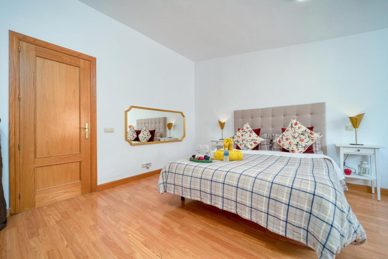 Guest house A Casacafe Madrid Pozuelo Estacion Private *