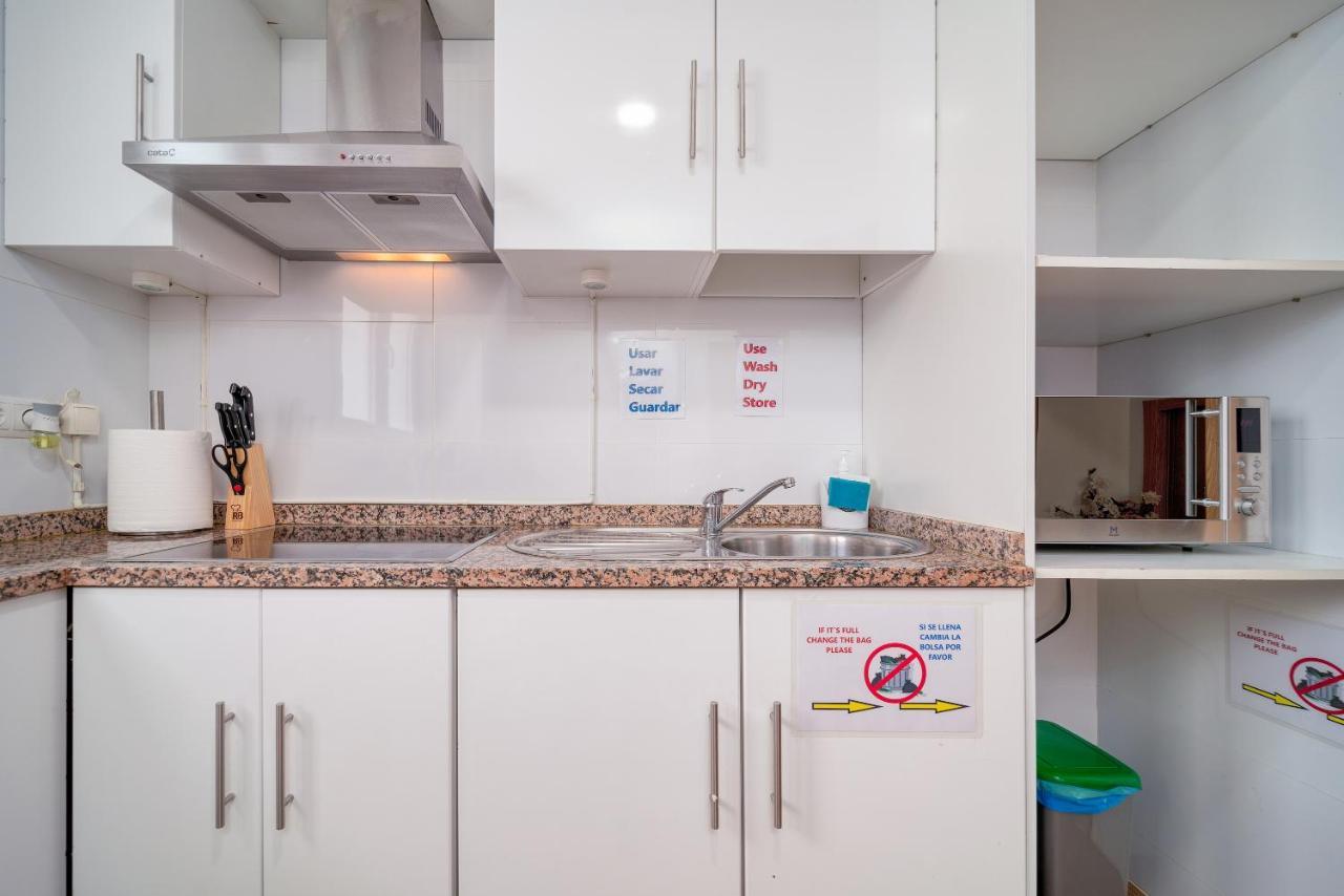 Guest house A Casacafe Madrid Pozuelo Estacion Private *