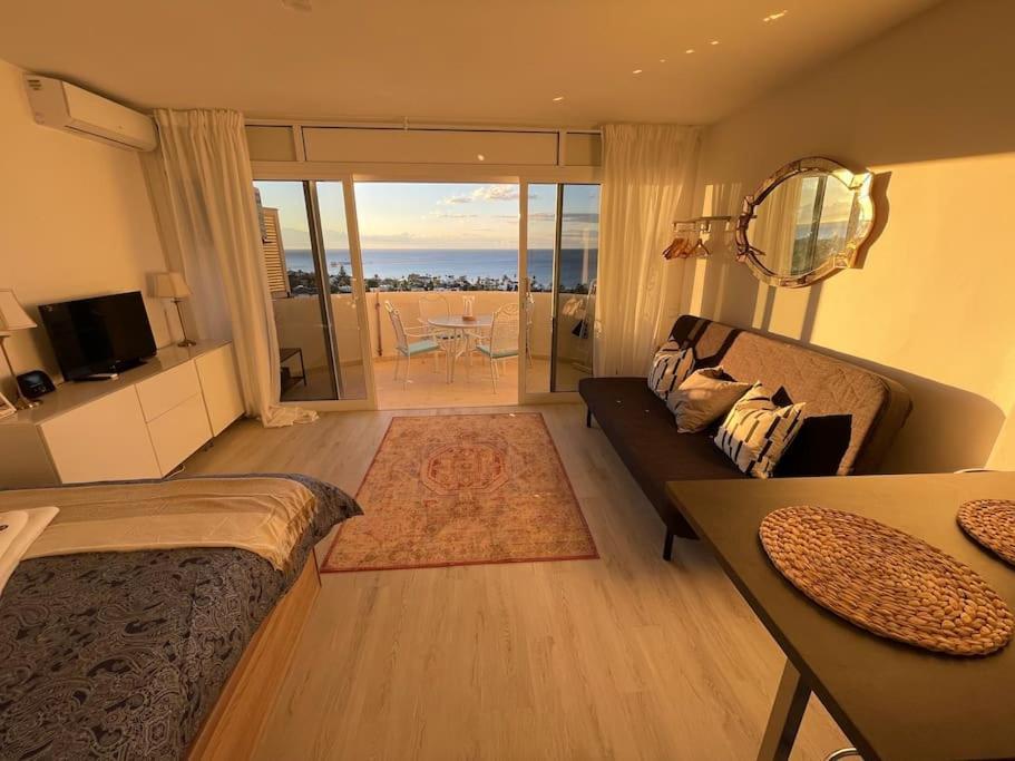 Golden Hour Beachfront * Marbella